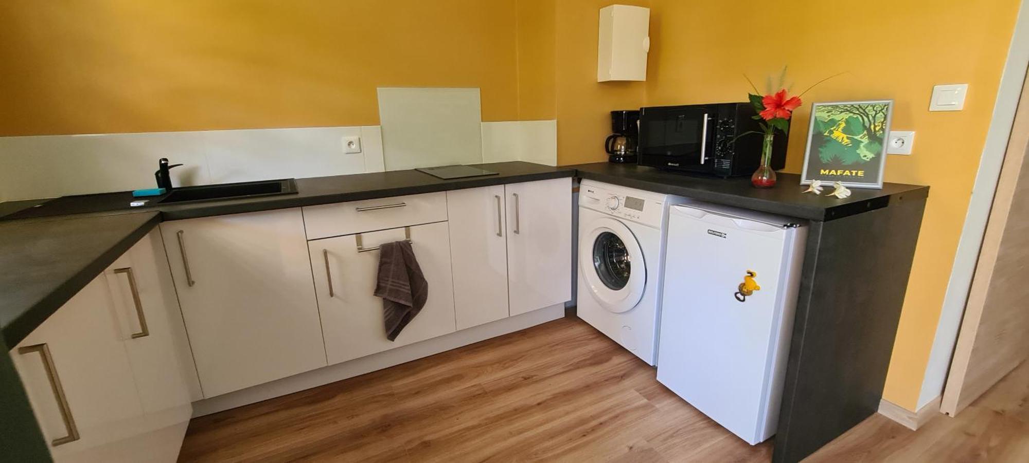 Coquet Appartement A 50 M Du Lagon L'Etang-Sale ภายนอก รูปภาพ